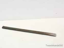 Sturdy vintage metal tool with flat end, ideal for precision work and repairs.