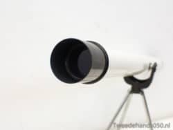 Sleek white telescope for stargazing, featuring a stable tripod and clear 30x40mm lens.