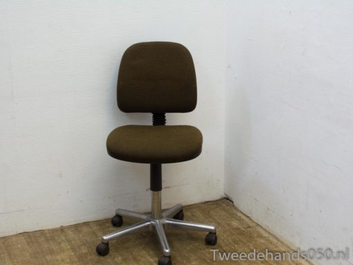 Adjustable olive green office chair with wheels for comfort and functionality in workspaces.