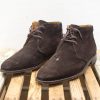 Stylish dark brown suede chukka boots for men, perfect for casual or refined occasions.