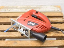 Ergonomic red jigsaw by Ceed, featuring a blue blade for precise cutting performance.