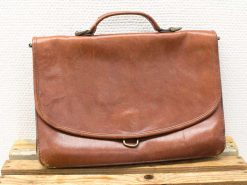 Classic cognac leather shoulder bag, perfect for stylish professional and casual use.