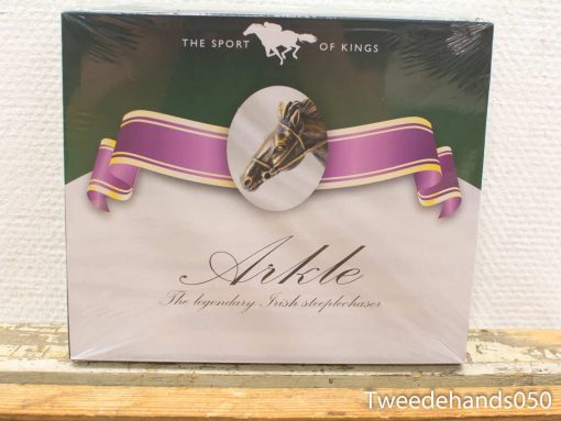 Elegant Arkle collectors box celebrating a legendary racehorse with a polished design and luxurious details.