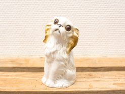 Charming Cavalier King Charles Spaniel ceramic figurine, perfect for dog lovers and elegant decor.