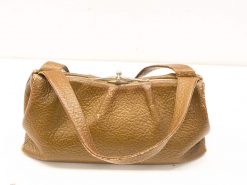 Elegant vintage brown handbag in textured leather, perfect for any occasion and everyday use.