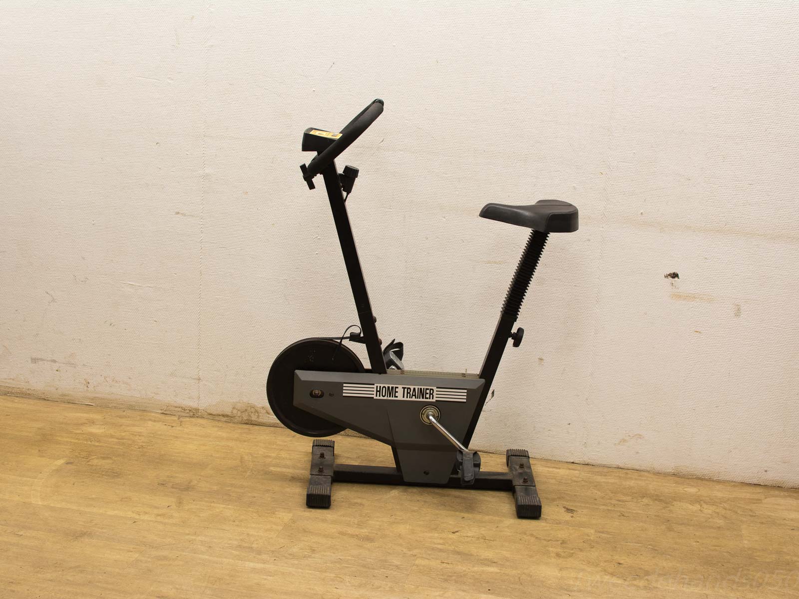 Home trainer  25634