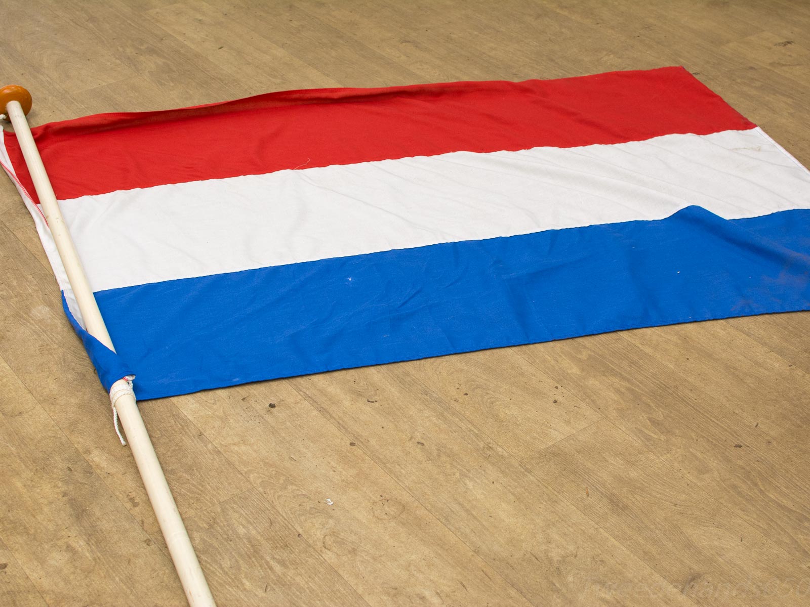 nederlandse vlag met stok 25680