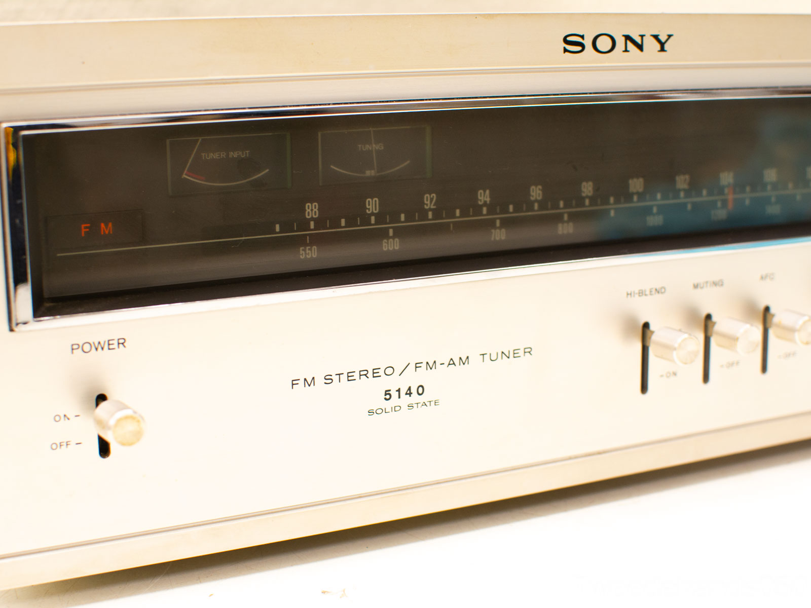 Sony FM /AM stereo tuner 31113