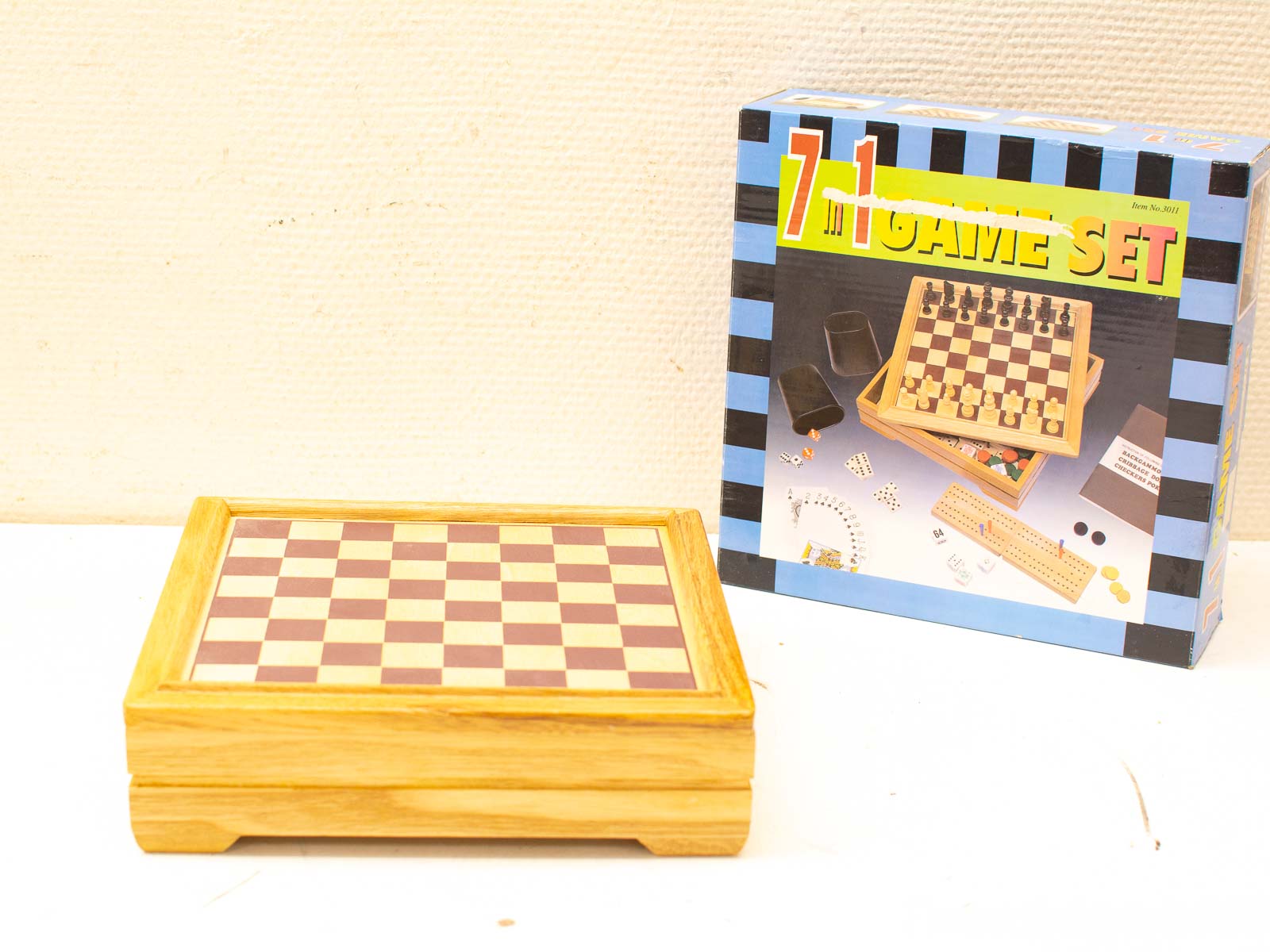 Vintage 7-in-1 game set with wooden board for classic family fun and gatherings.