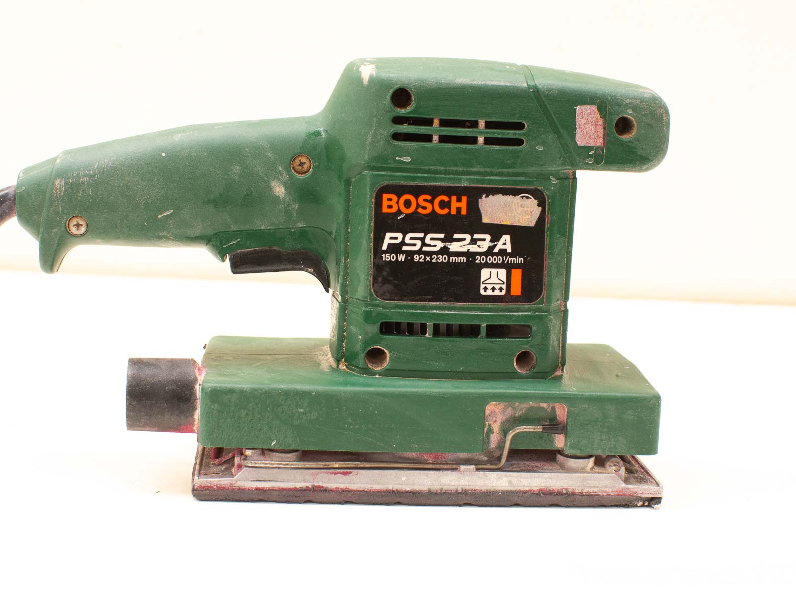 Bosch PSS 23 A sander: durable, ergonomic, 150W, ideal for woodworking and DIY projects.