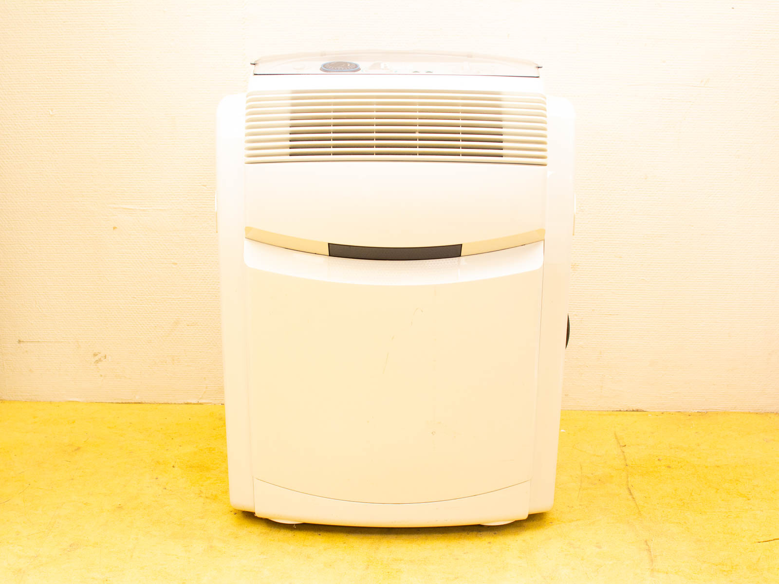 Sleek portable air conditioner for efficient cooling and easy mobility in stylish interiors.