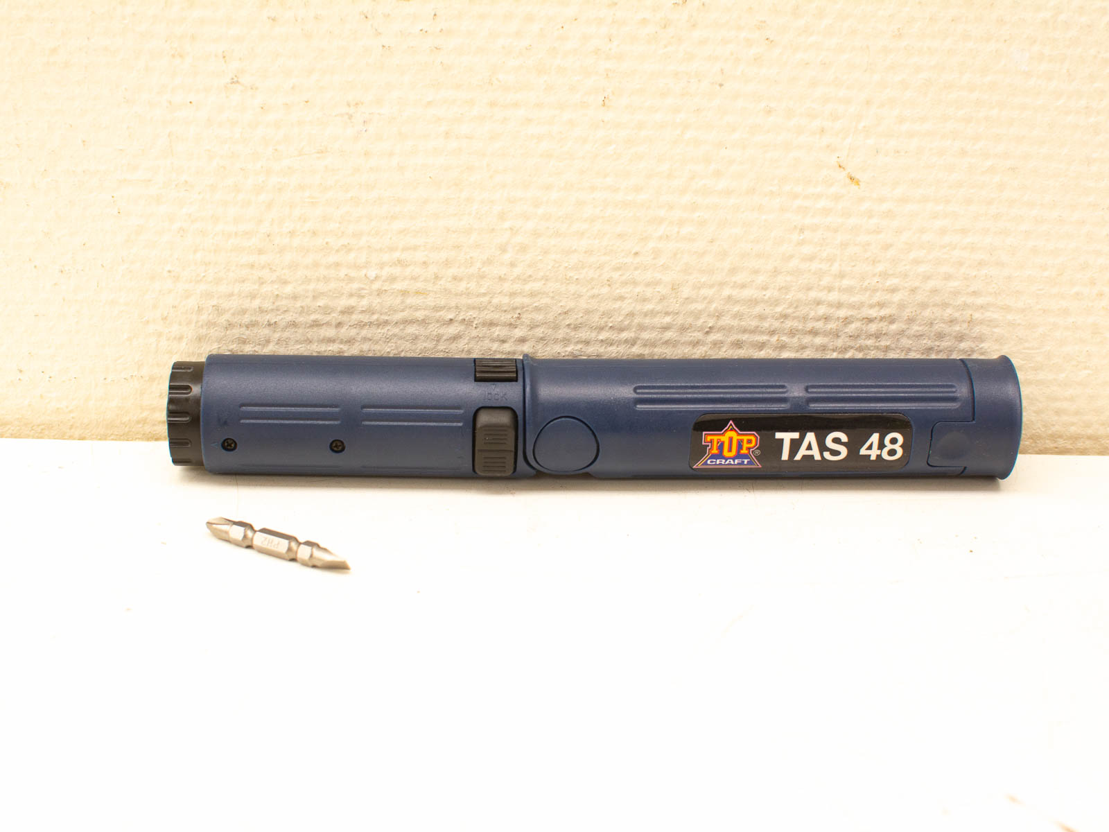 TIP Craft TAS 48 screwdriver: versatile, ergonomic tool with dual-ended bit for precision tasks.