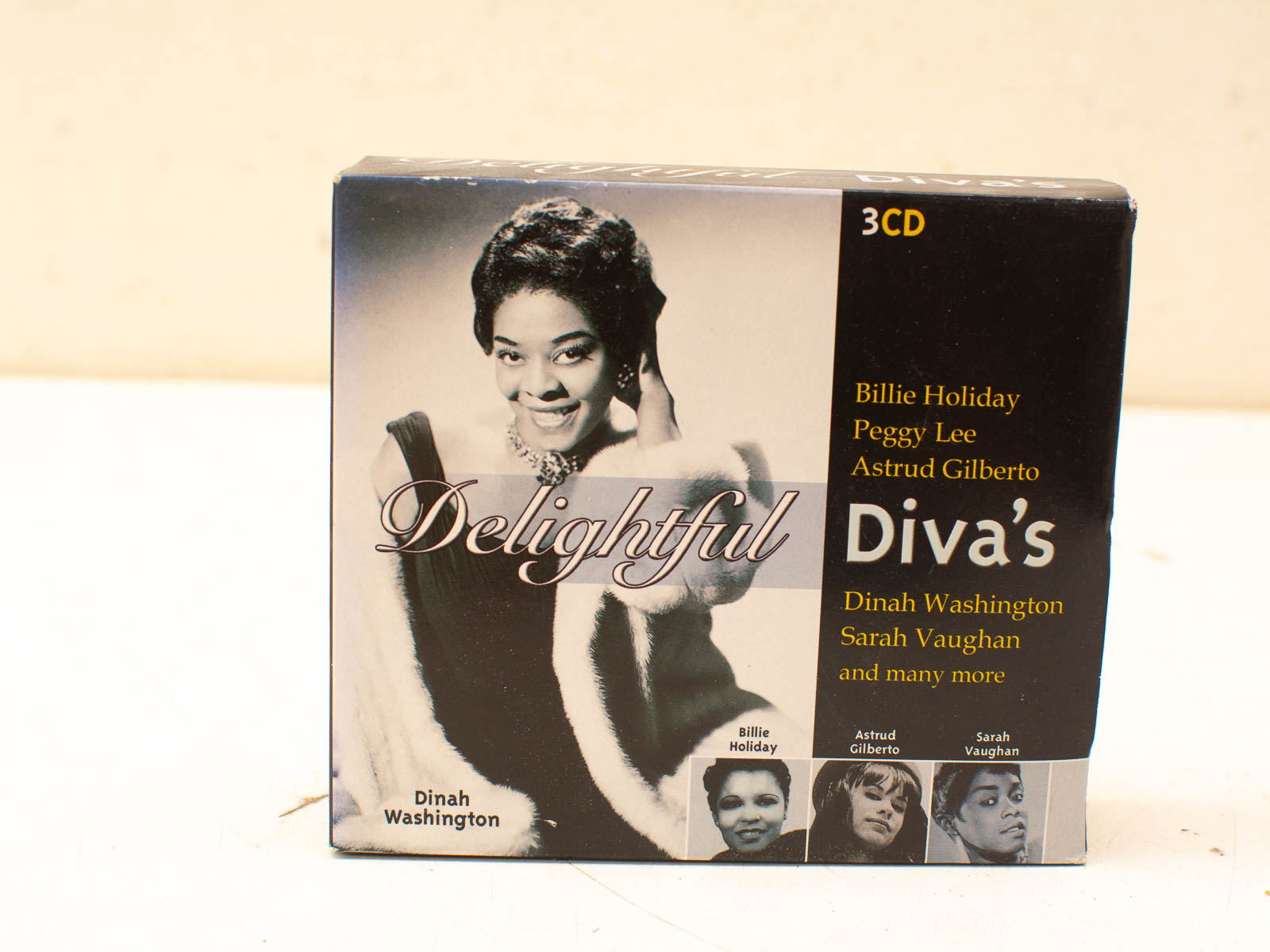 Glamour van de Divas CD set honors Dinah Washington and iconic female jazz artists.