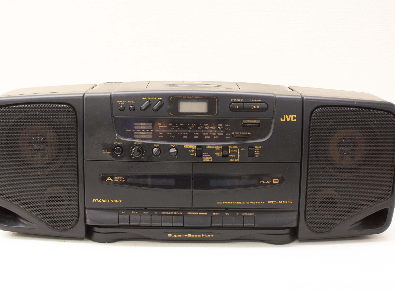 Vintage JVC PC-X95 stereo: a compact, retro portable sound system for music lovers.