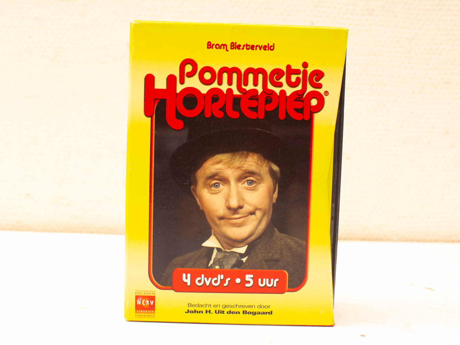 Whimsical Pommetje Horlepiep DVD set by Bram Biesterveld: 4 DVDs of charming entertainment.