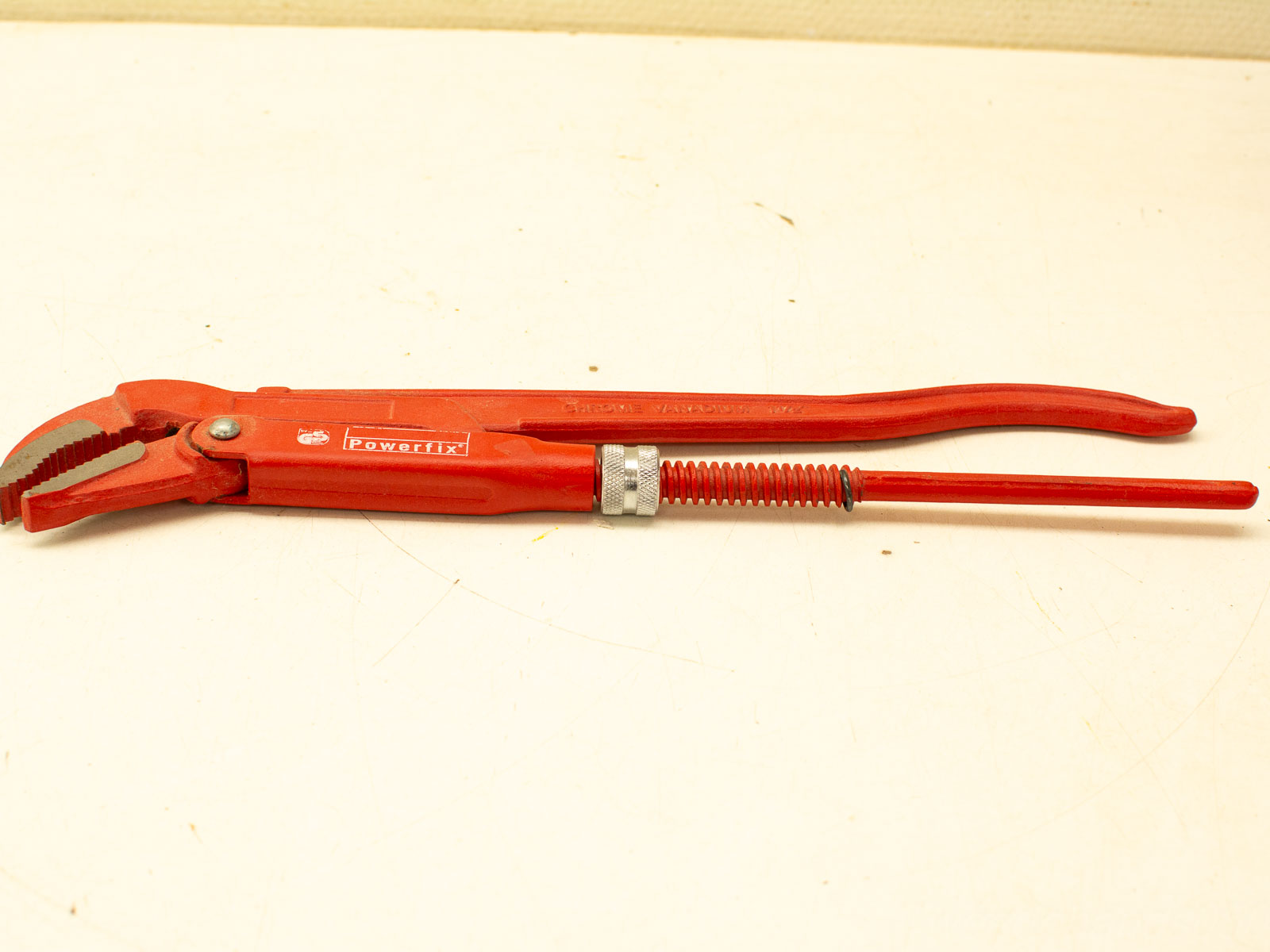 Durable red locking pliers by Powerfix, ideal for strong grips in various DIY projects.