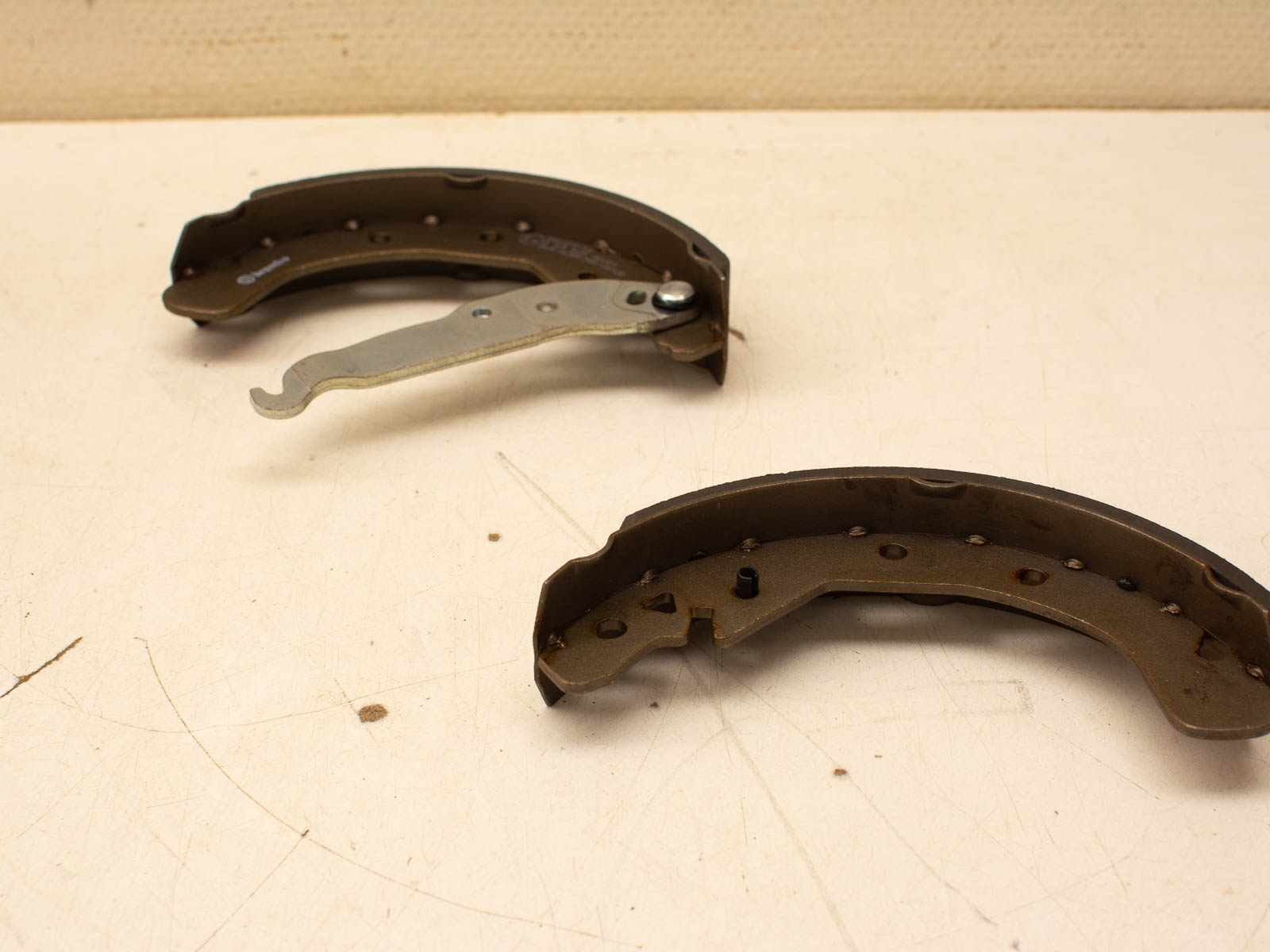 Durable dark bronze brake shoes for reliable vehicle maintenance and optimal performance.