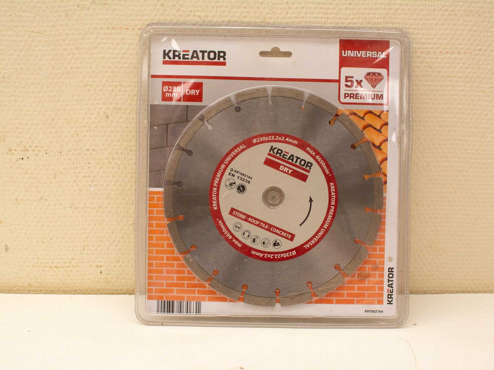 Kreator 230mm Universal Circular Saw Blade for efficient dry cutting of stone and concrete.