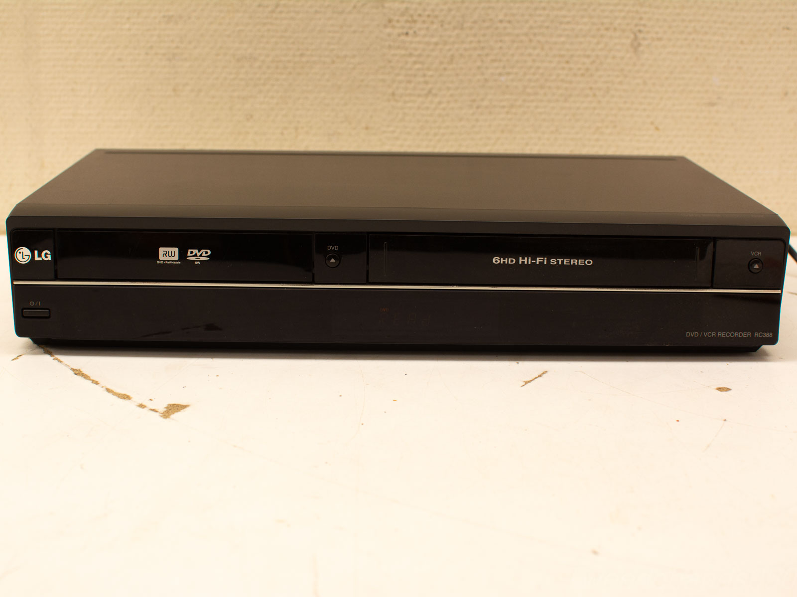 LG DVD/VCR Recorder: A stylish vintage device for DVD playback and VHS tape enjoyment.