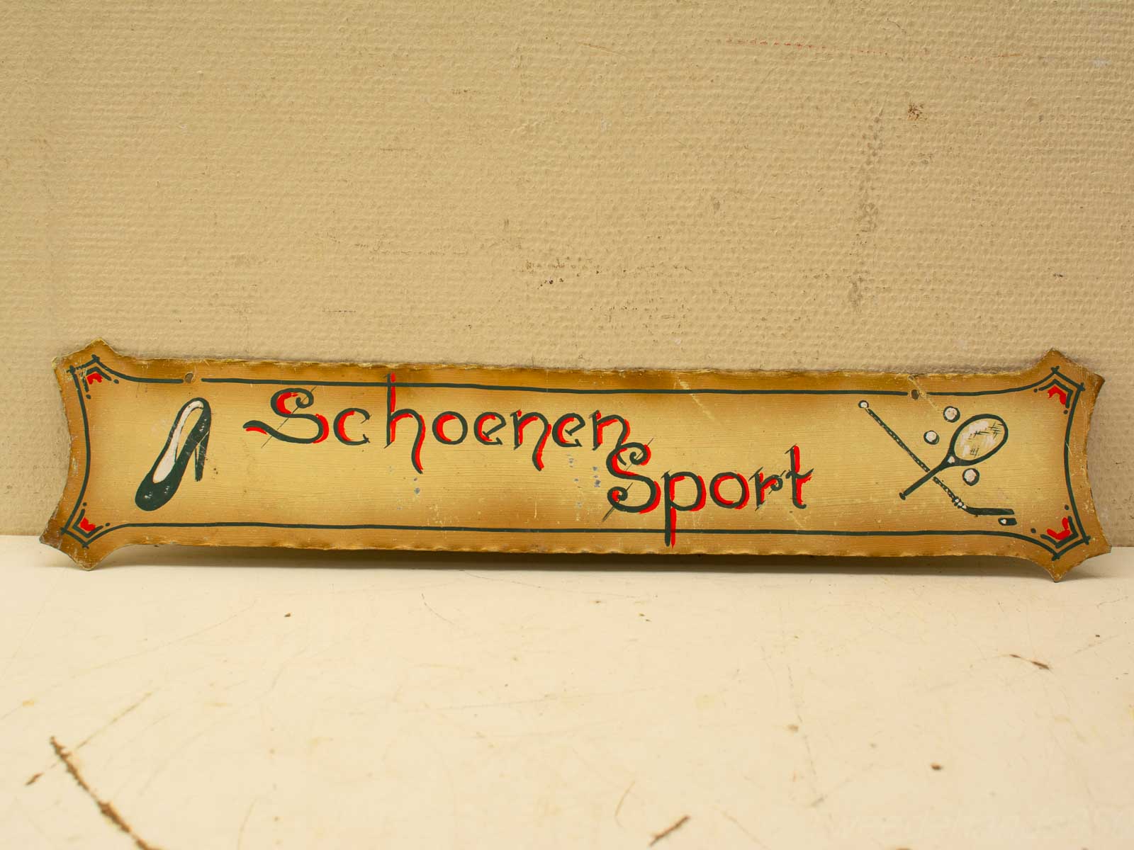 Vintage Schoenen Sport sign with playful design and charming sports illustrations, ideal for collectors.