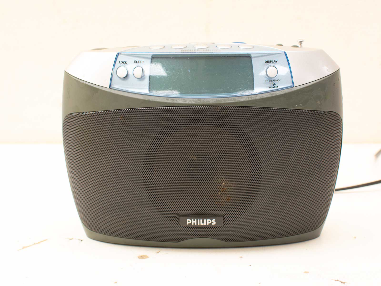 Philips draagbare radio/wekker 37114