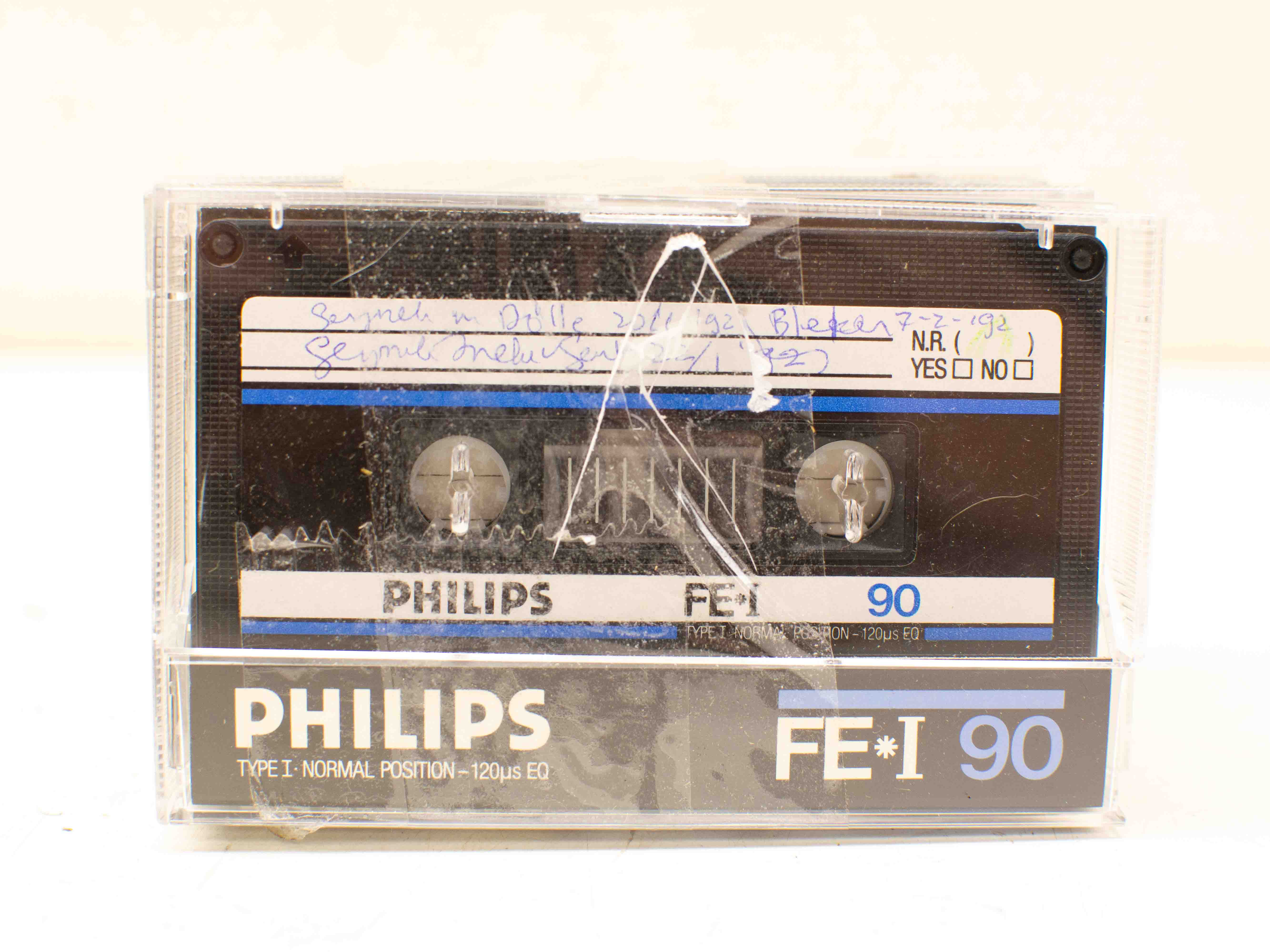 4 Philips cassettebandjes  38511